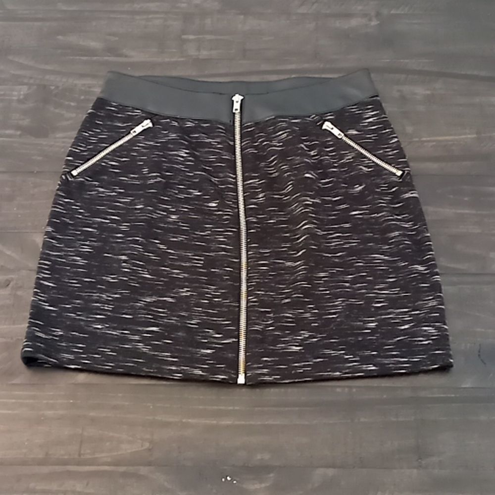Rock Republic extra small mini skirt with zipper designs on both sides no pocket